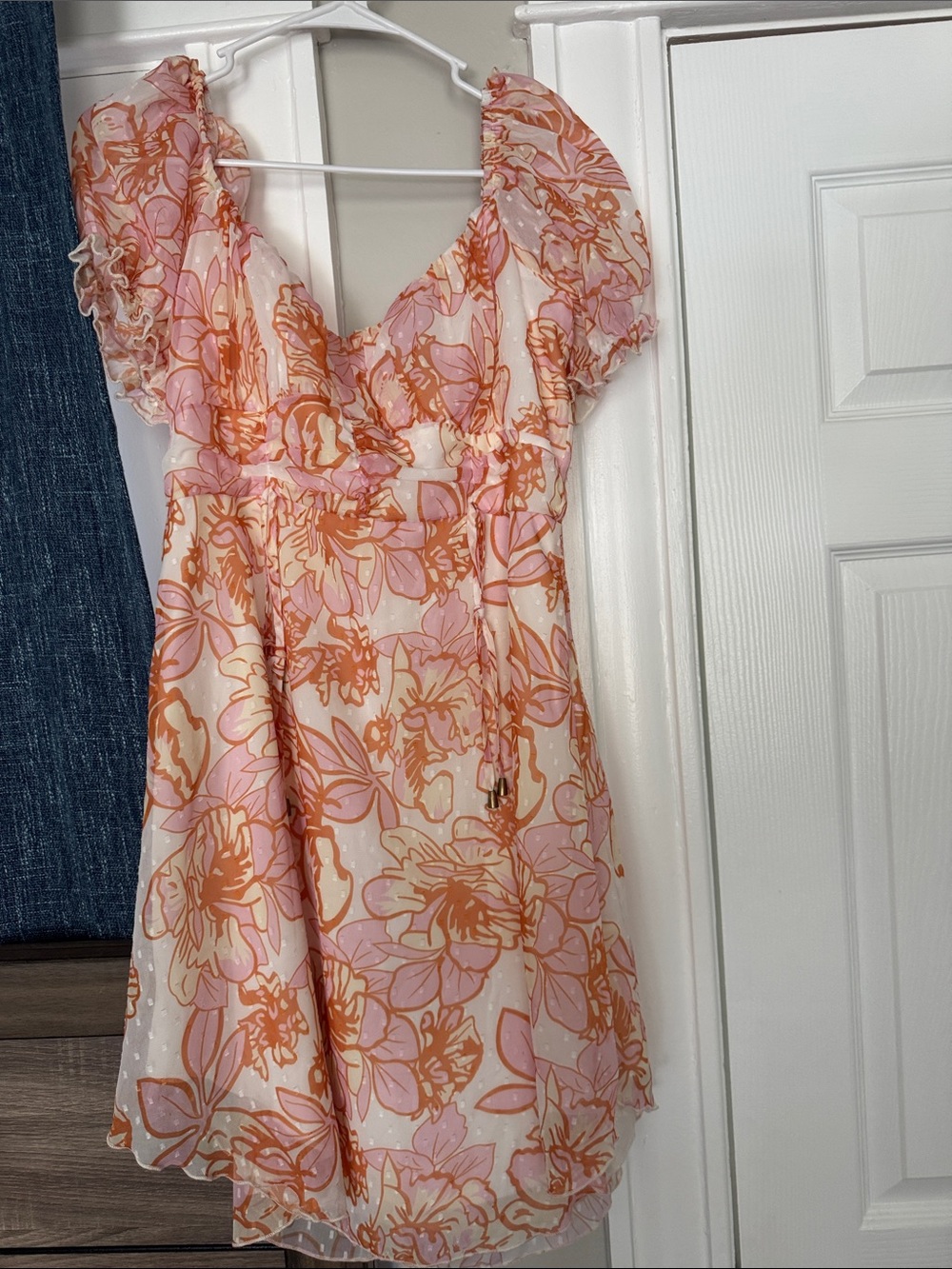 Simple Floral Puff-Sleeve Mini Dress in Pink and Orange